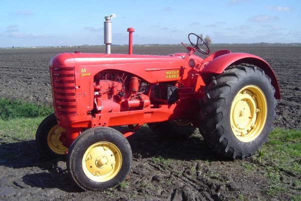 Massey-Harris 44.jpg