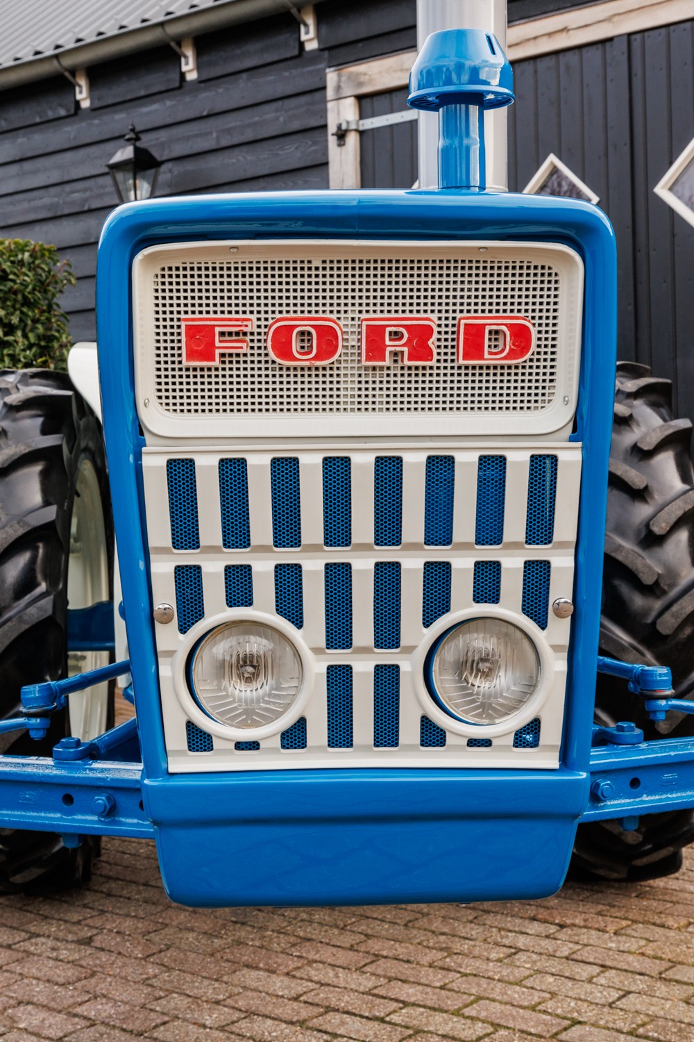 Ford 3000-012.jpg