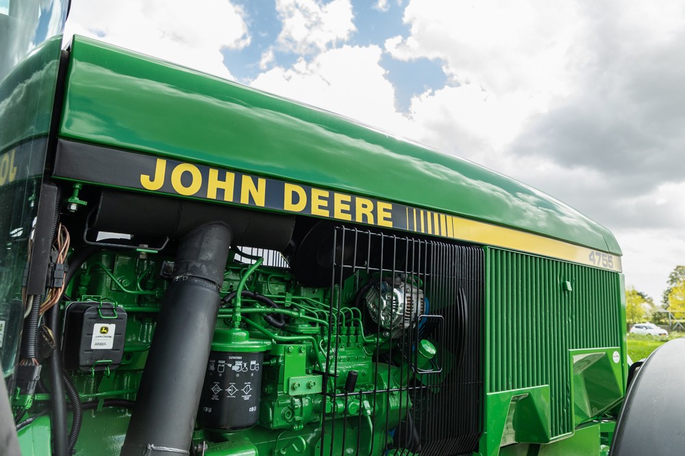 John Deere 4755-035.jpg